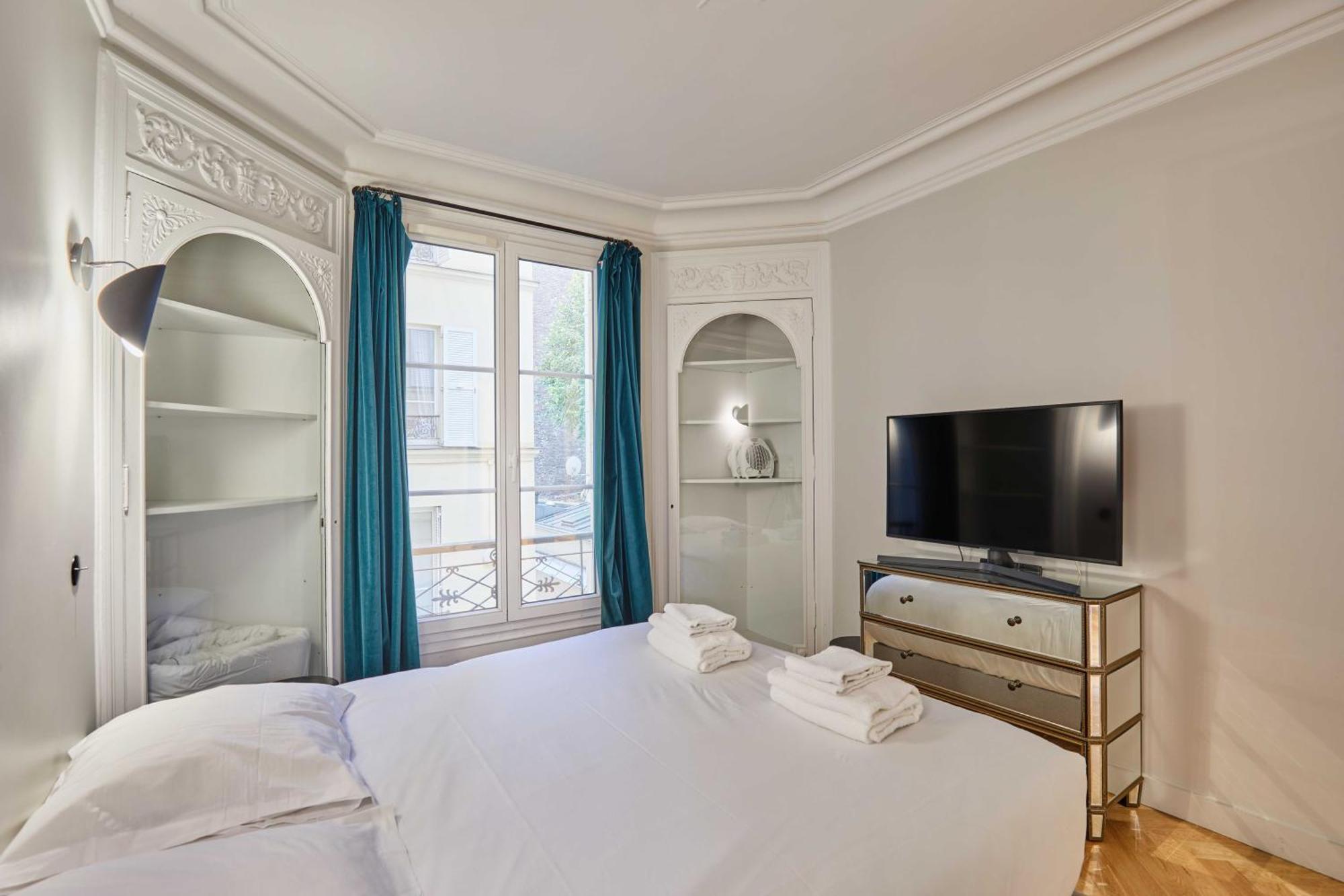 Appartement CMG Batignolles/ Mairie du 17ème à Paris Extérieur photo